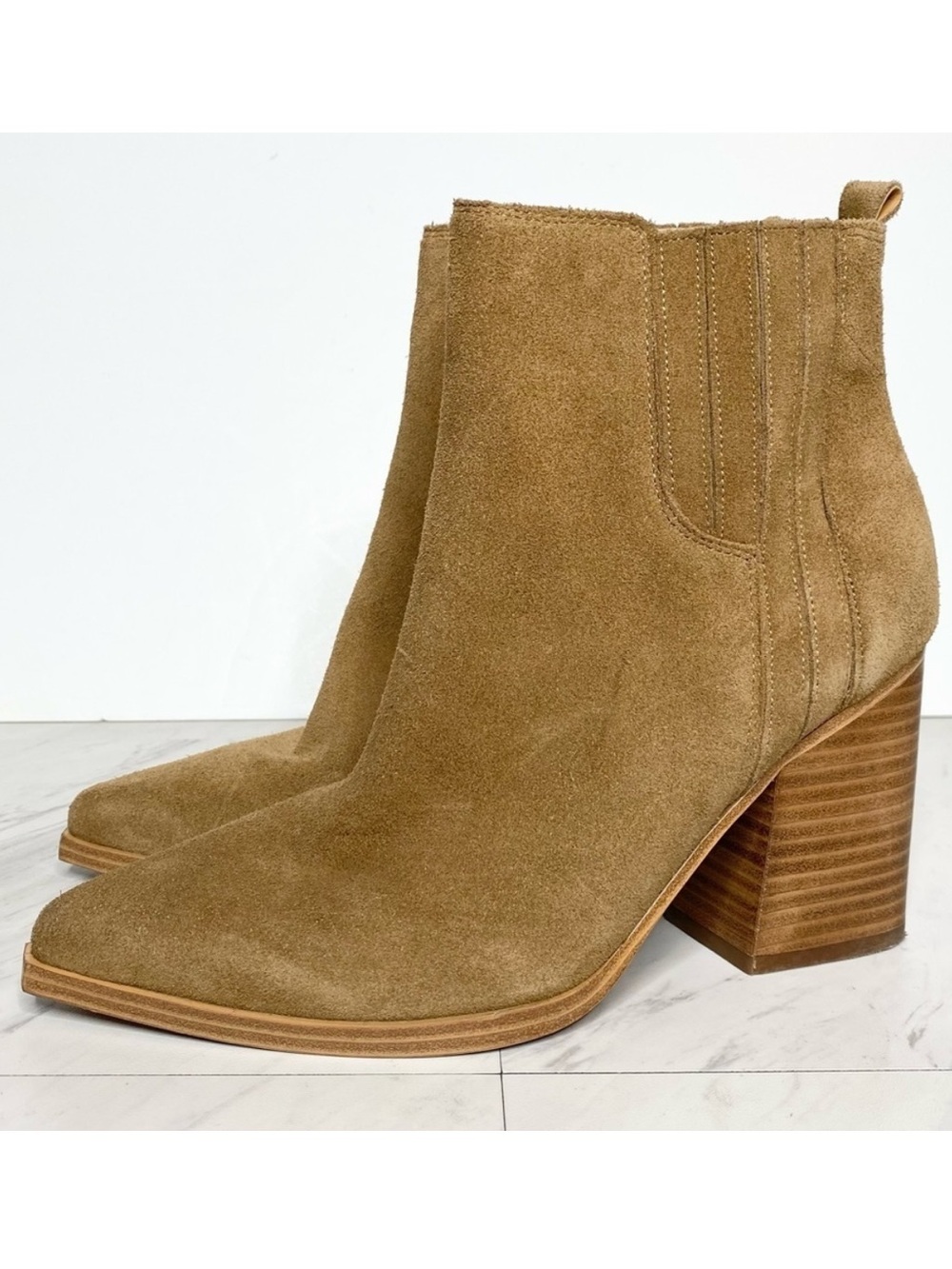 Marc Fisher Oshay Tan / Light Brown Suede Bootie 9M